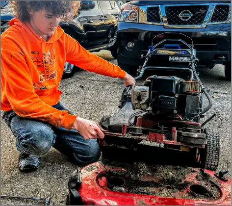 Small Engine Repair Rockford Shop